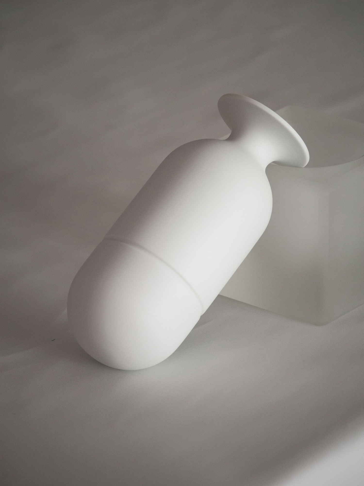 Freddo vase in white for Rosenthal, designed by Debiasi Sandri