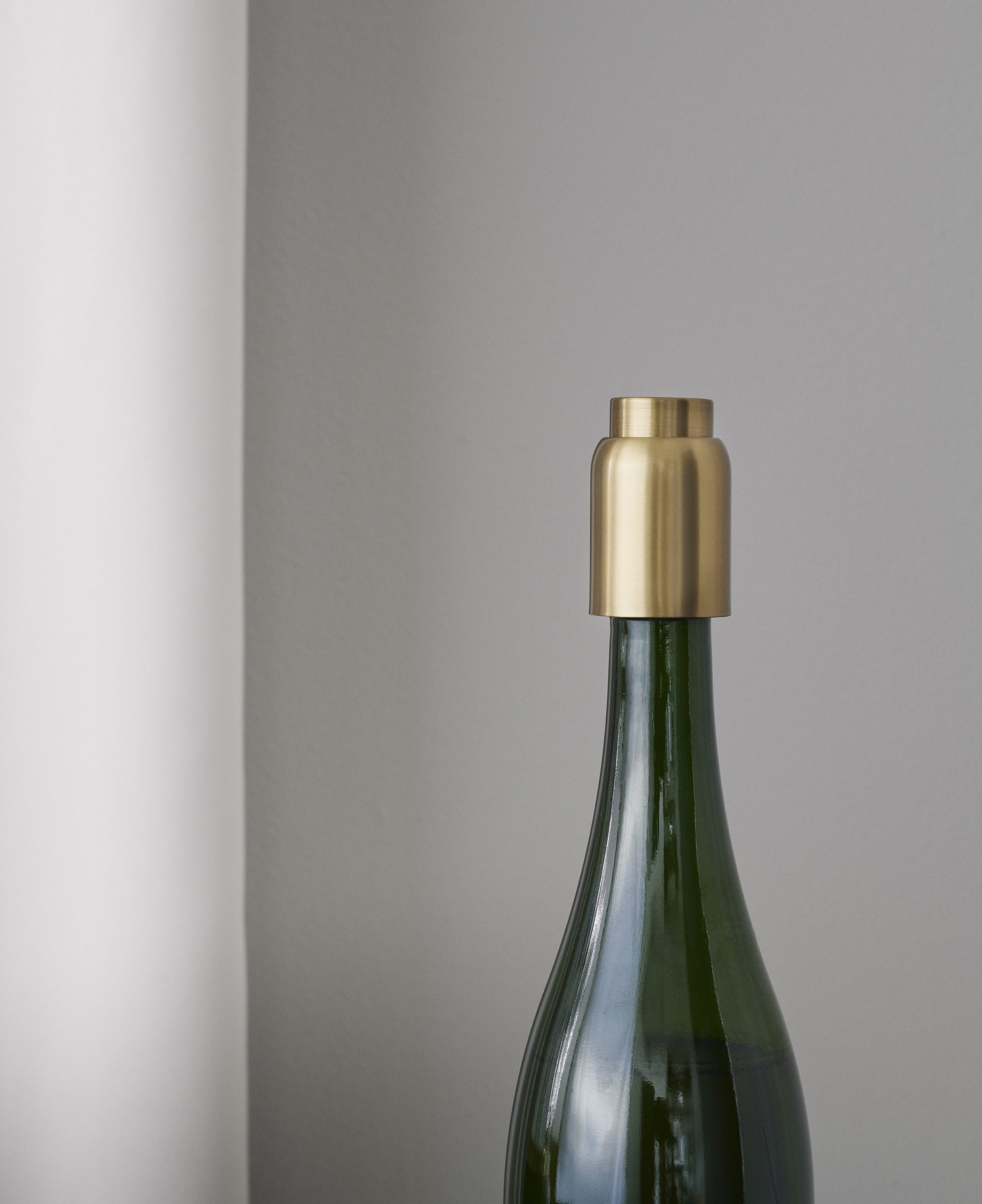 Collar bottle stopper by Debiasi Sandri designed for Stelton