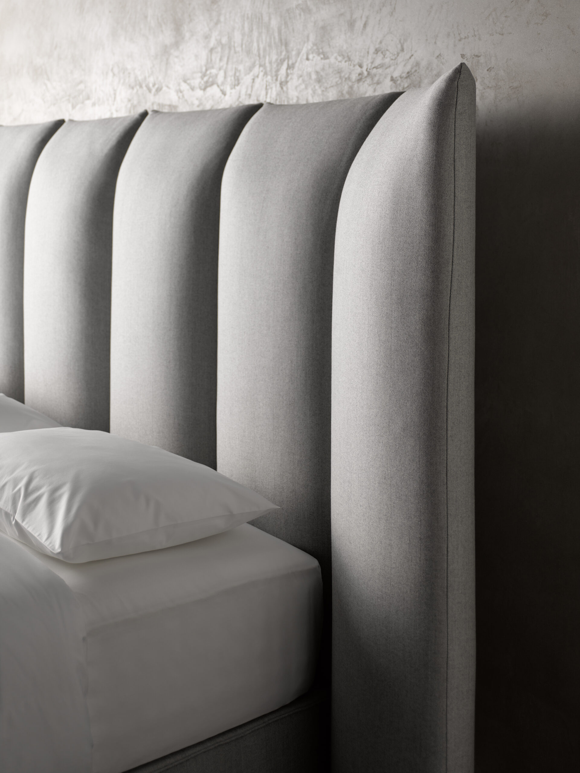 Headboard detail of Nuvola bed designed by Debiasi Sandri for Schramm
